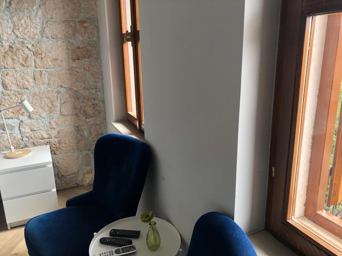 רוביני De Luxe Room In The Heart Of The City מראה חיצוני תמונה
